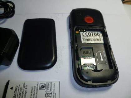 Seniorenhandy Swiss one BBM 320 mit Notruf Knopf Nr. 110