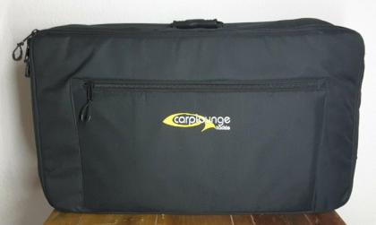 Carplounge Tackle Futterboot RT4 Schwarz Matt + Echolot
