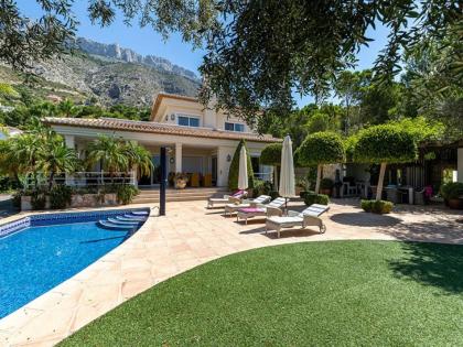 Ferienhäuser und Bungalows in Spanien mieten: Entspannung und Freiheit an der Mi