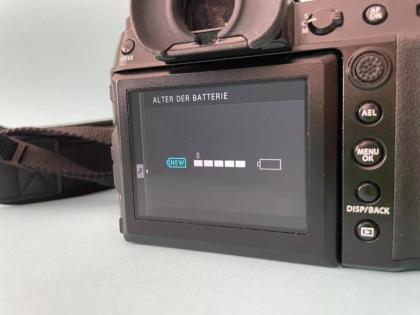 Fuji GFX 100s Kamera fast neu