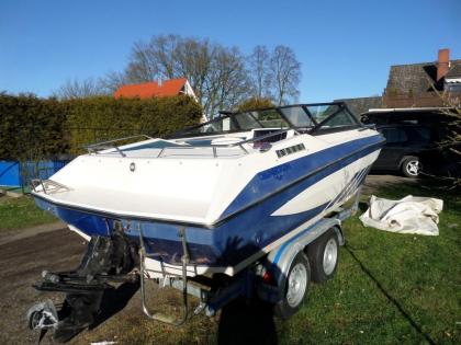 Sportboot Glastron Futura 207 mit 2t Trailer