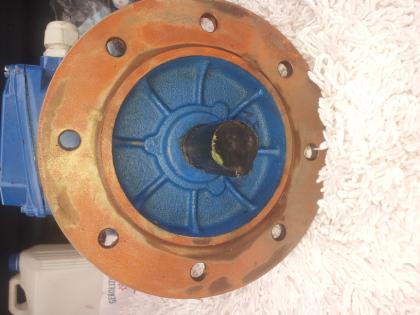 3 x Elektromotor, neu mit Lagerspuren a 95 EUR