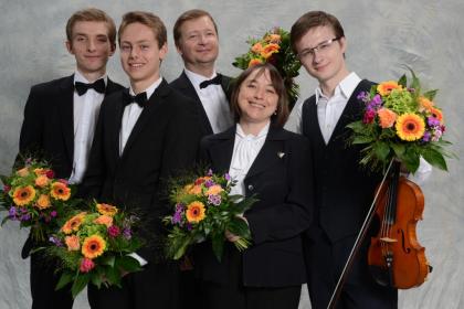 Akkordeon, Klavier, Bandoneon Unterricht, auch online. Akkordeon Virtuosi Dresde