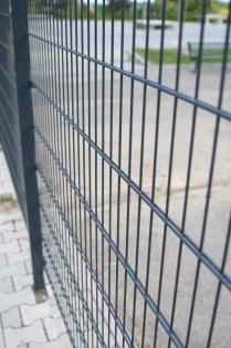 55 m Doppelstabmatten Zaunelemente Stahl-Gitter Zaun, Drahtzaun Höhe 1, 63 m mit