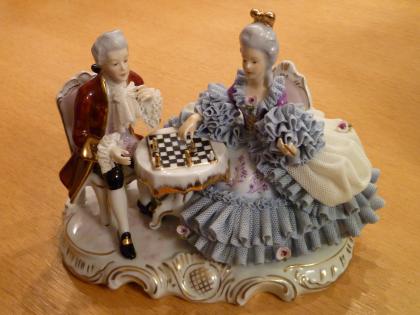 Porzellanfigur Schach Spielendes Pärchen