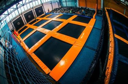 Tennishalle, Reithalle, Lagerhalle für Sport gesucht