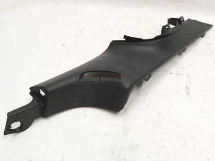 Gurtpolsterhalter C Rechts Tesla Modell 3 1086285-00-G