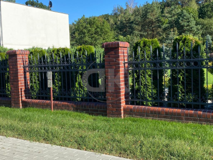 ZÄUNE, TORE, GELÄNDER AUS POLEN