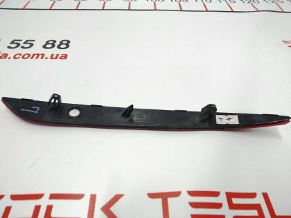 Stoßstangenreflektor hinten links passiv Tesla Modell 3 1077406-00-F