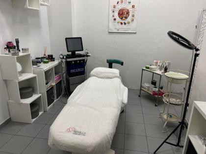 Schicker Kosmetiksalon in Worms sucht Nachfolger-/ in