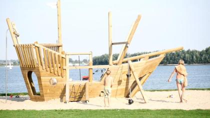 Zu vermieten Mobilheim am Wasser in Holland mit Sandstrand eine Stunde vom Ruhrg