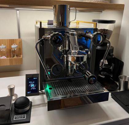 Coffee at its best ROCKET R58 CINQUANTOTTO + MAHLKÖNIG X54