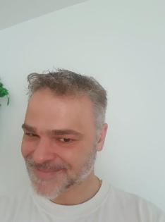 Neue nette Bekanntschaften, Freundeskreis, ggf. Partnerin für die Liebe u. Leben