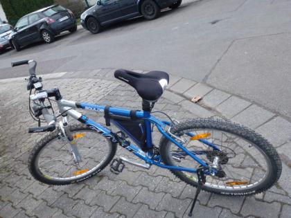 (68) 24 Gang GIANT Gabel u Sattel gefedert 26 Zoll Rh 47 sehr leicht
