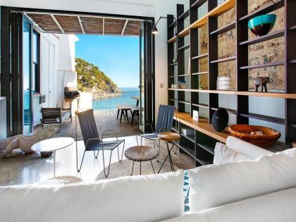 Exklusives Fischerhaus in Llafranc: Meerblick, private Terrassen, direkter Stran