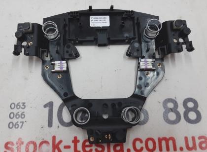 Tesla Model S Fahrer-Airbag-Steuermodulhalterung REST 2496493-AA0