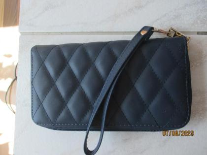 Damen portmonee blau zu verkaufen