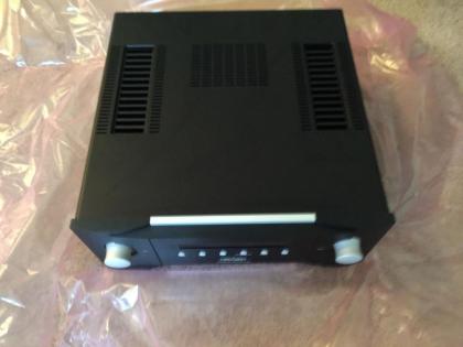 Mark Levinson No. 585 Integrated Amplifier
