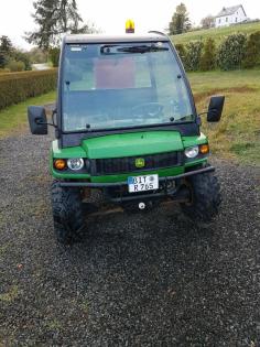 John Deere Gator 4 X 4