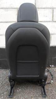 1456943-00-A x Beifahrersitz (beheizt, ohne Airbag) PREM PUR BLK Tesla Modell 3 