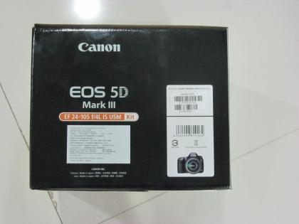 NAGELNEW CANON 5D MARK III IN BOX NEVER USED BOX NEVER OPEN