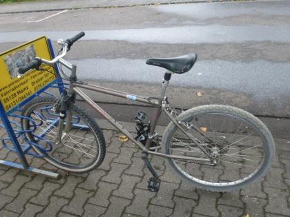(187) 21 Gang 26 Zoll Rh 42 Gabel gefedert
