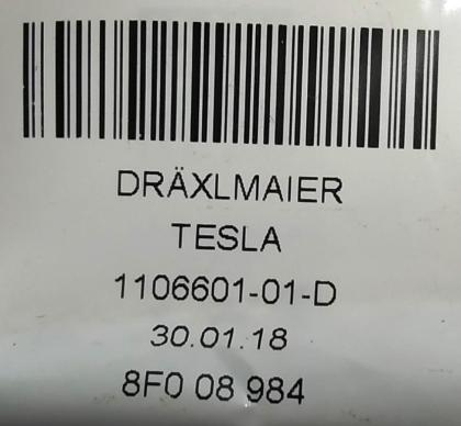 Beleuchtung Türkartentasche vorne links/ rechts Tesla Modell 3 1106601-01-C