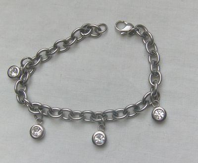 Bettelarmband mit Zirkoniaanhängern, massiv Edelstahl