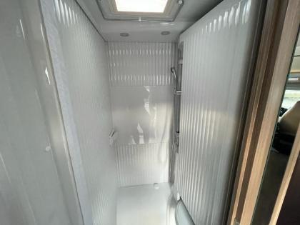 Mercedes Hymer ML T-580