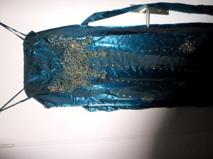 Abendkleid türkis gr. 46 mit schulerschal. neu
