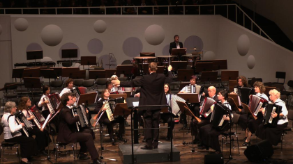 Akkordeon, Klavier, Bandoneon Unterricht, auch online. Akkordeon Virtuosi Dresde