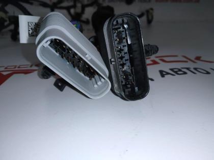 1067961-00-E Verkabelung des Tesla Modell 3-Kofferraums (Bad) 1067961-00-E