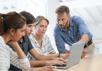 Jetzt Ausbildung / Weiterbildung starten, IHK geprüft