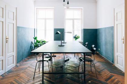 Flex Desk - Coworking im Altbau in Schwabing