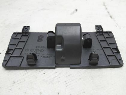 1105487-00-F Abdeckung für das Gehäuse der Displayhalterung am Tesla-Elektroauto