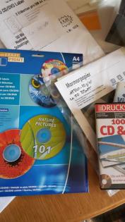 Praxisauflösung -Geschäftsauflösung: ein großes Paket (siehe Bilder)-Büro–Softwa