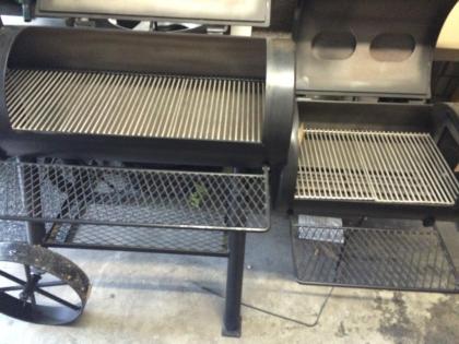 Barbeque Smoker Grill