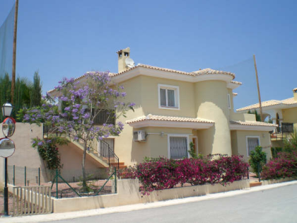 AM GOLFPLATZ BUNGALOW ZU MIETEN SPANIEN COSTA BLANCA