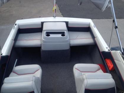 Bayliner Classic US Kajüt Boot mit Trailer Innenborder
