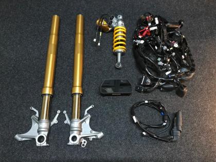 Öhlins Fahrwerk Yamaha R1 M RN32 RN49