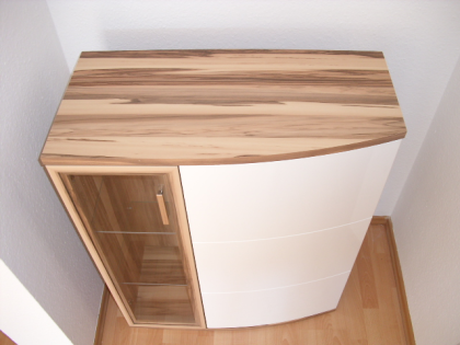 *NEU* Schrank mit Glasvitrine - Farbe Baltimore