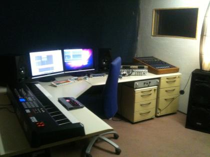 Musik/Studioraum zu vermieten mit profesioneller Gesangskabine.