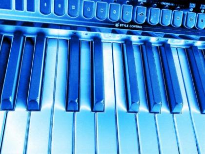 Klavier  Keyboard Pianounterricht Berlin Tempelhof Hausbesuche