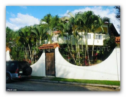 Dominikanische Republik: Sosua: Villa mit fünf Schlafzimmern
