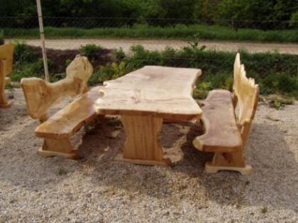 Gartenmöbel, Tisch, Bänke, Pavilon aus Massivholz