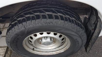 Toyota Hilux 2,5L 144 PS, 4x4, Hardtop, Dachträger, AHK, Getriebeschaden aber fa