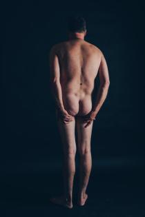 Als Modell zum Zeichnen bietet Ich Mich an!