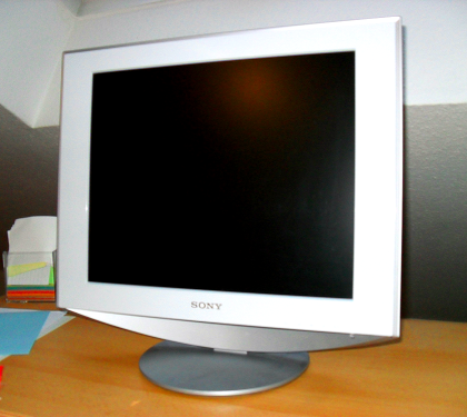 Sony Flachbildschirm , 17 Zoll TFT 