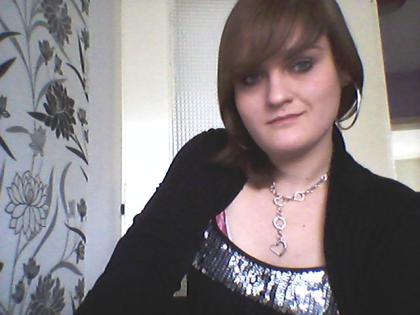 19 jahrige sucht ab sofort job 