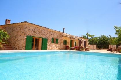 2 bis 4  Personen Mallorca Finca mit Pool, Internet und Garten mieten, Golfurlau